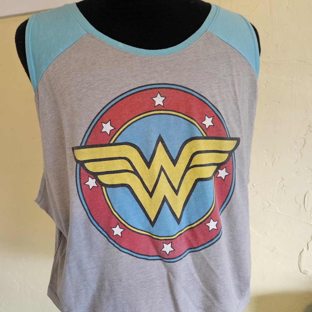 DC Comics Wonder Woman Crop Tank Top - Gray and Blue